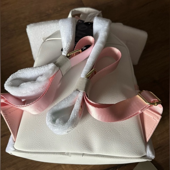 DISNEY (Loungefly)-RARE (NWT) Marie \
